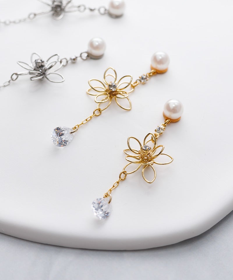 キュービックジルコニア】ゆらゆらラインフラワー | Leange WEB SHOP